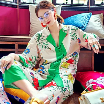 2022 İpek Saten Vintage Yeşil Baskılı Pijama Seti Salonu Pijama Kadınlar için 2 Parça Uzun Kollu Gevşek Lüks Kıyafeti