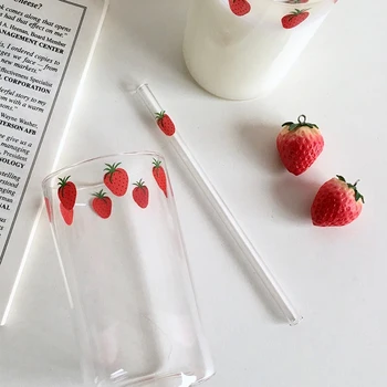 300 ml verre fraise nana Çilek Sevimli Cam pipetli bardak Yaratıcı Şeffaf Su Bardağı Öğrenci Süt Isıya Dayanıklı Cam