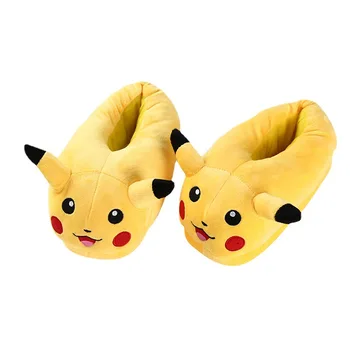Kawaii Pokemon Pikachu peluş oyuncaklar Ev Terlik Kış Sıcak Peluş Ev Ayakkabıları Kadın Kızlar için Moda Kapalı Ayakkabı noel hediyesi